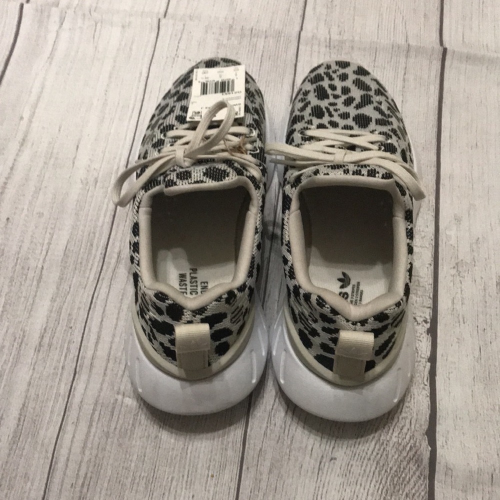 Adidas Swift Run 22.  Size 6.5– NEW without box - Picture 4 of 7
